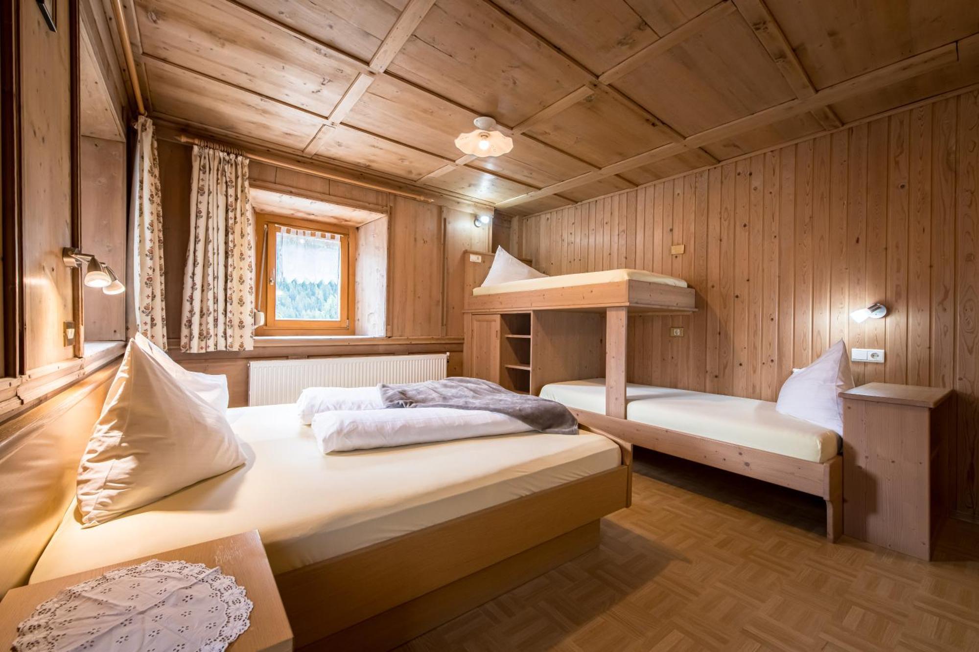 Oberwirt Hotel Selva dei Molini Ngoại thất bức ảnh