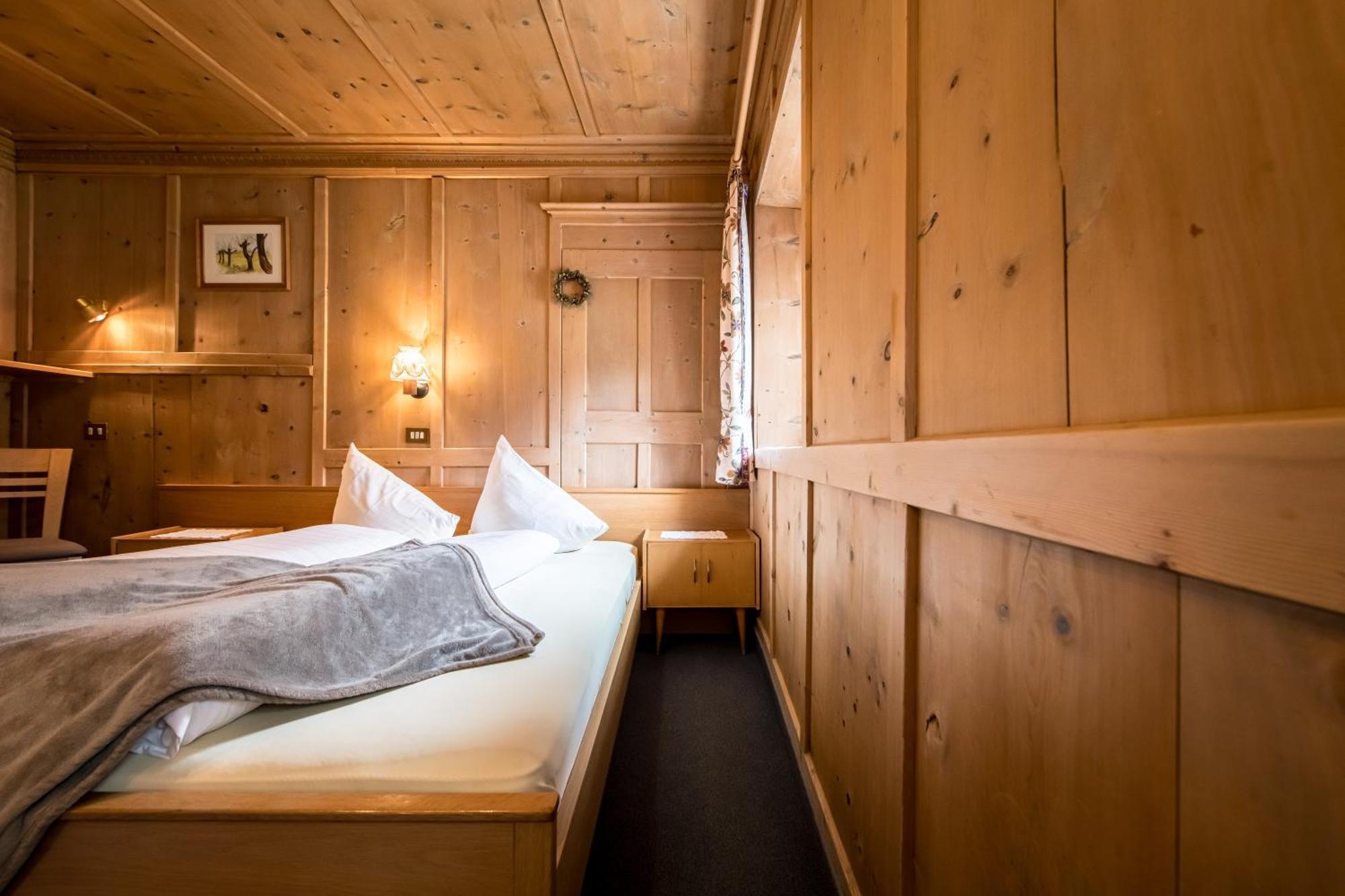 Oberwirt Hotel Selva dei Molini Ngoại thất bức ảnh